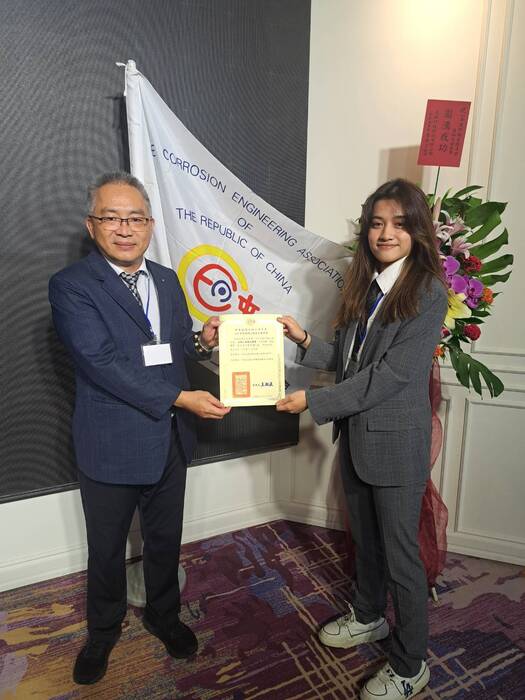 【 賀 】恭賀王宜達老師實驗室"汪宏嬡"同學、"王語涵‘’同學勇奪‘’114年度防蝕年會論文發表會--工程論文競賽‘’全文口頭發表競賽第一名及第三名！圖片